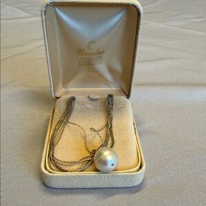Elegant Silver Pearl Necklace
